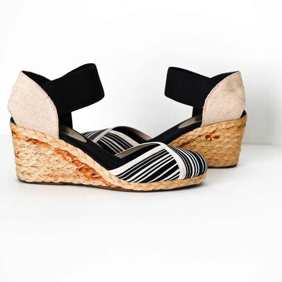 Chaps Navy & Tan Wedge Shoes - Size 9 - Picture 6 of 8